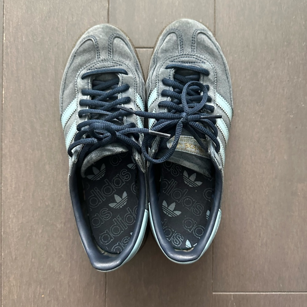 Adidas spezial Blue Sneakers